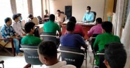 কামারখন্দে করোনা প্রতিরোধে সাংবাদিকদের সাথে প্রশাসনের মতবিনিময় কামারখন্দে করোনা প্রতিরোধে সাংবাদিকদের সাথে প্রশাসনের মতবিনিময়
