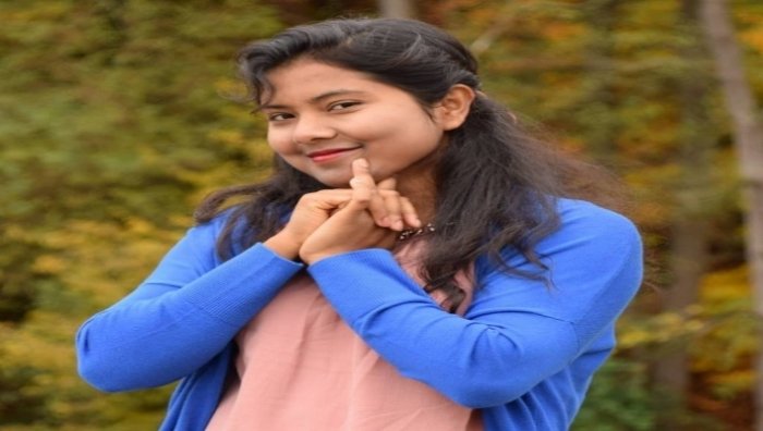 ঢাকা বিশ্ববিদ্যালয়ের দর্শন বিভাগের ২০১১-১২ সেশনের ছাত্রী মুমতাহানা ইয়াসমিন তন্বী বতর্মানে জার্মানিতে থাকেন। ছবি: সংগৃহীত ঢাকা বিশ্ববিদ্যালয়ের দর্শন বিভাগের ২০১১-১২ সেশনের ছাত্রী মুমতাহানা ইয়াসমিন তন্বী বতর্মানে জার্মানিতে থাকেন। ছবি: সংগৃহীত