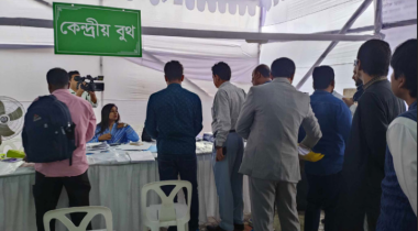 মনোনয়নের বৈধতা ফেরাতে চতুর্থ দিনে ইসিতে প্রার্থীরা