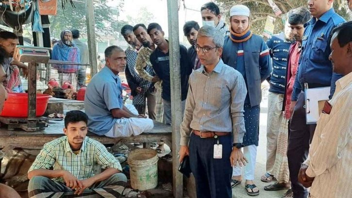 সিরাজগঞ্জে ভেজাল মাংস বিক্রির দায়ে , ২ ব্যবসায়ীকে জরিমানা সিরাজগঞ্জে ভেজাল মাংস বিক্রির দায়ে , ২ ব্যবসায়ীকে জরিমানা