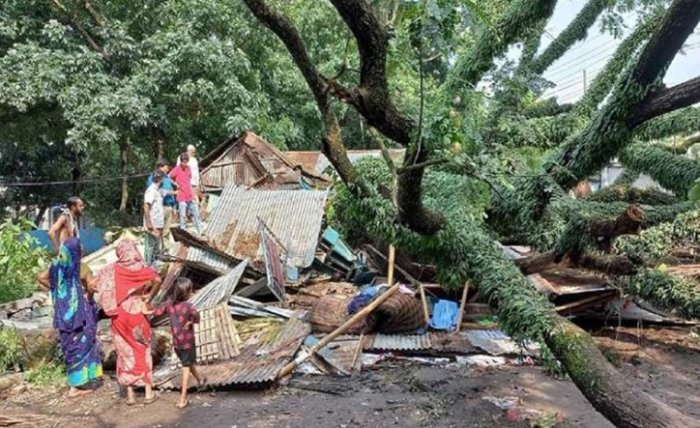 মিয়ানমারে ঘূর্ণিঝড় মোখার তান্ডবে মৃত বেড়ে ৬০, নিখোঁজ ৪০০