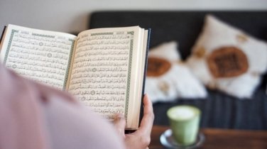 জুমার দিন দরুদ ও সূরা কাহাফ পাঠের ফজিলত