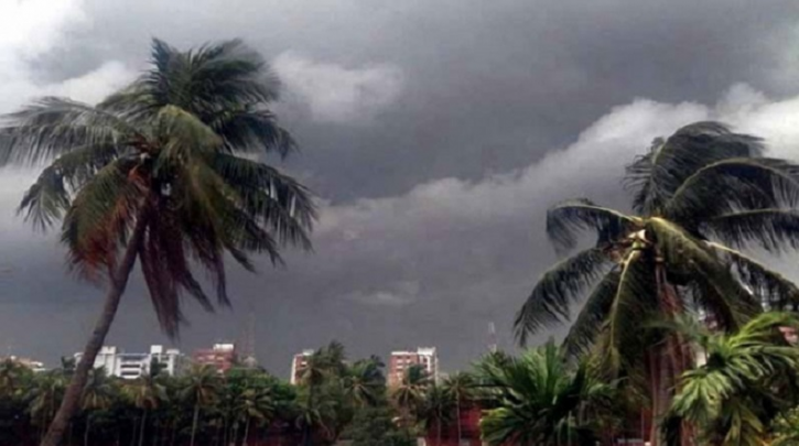 দুপুরের মধ্যেই আসছে ঝড়, আবহাওয়ার নতুন বার্তা দুপুরের মধ্যেই আসছে ঝড়, আবহাওয়ার নতুন বার্তা