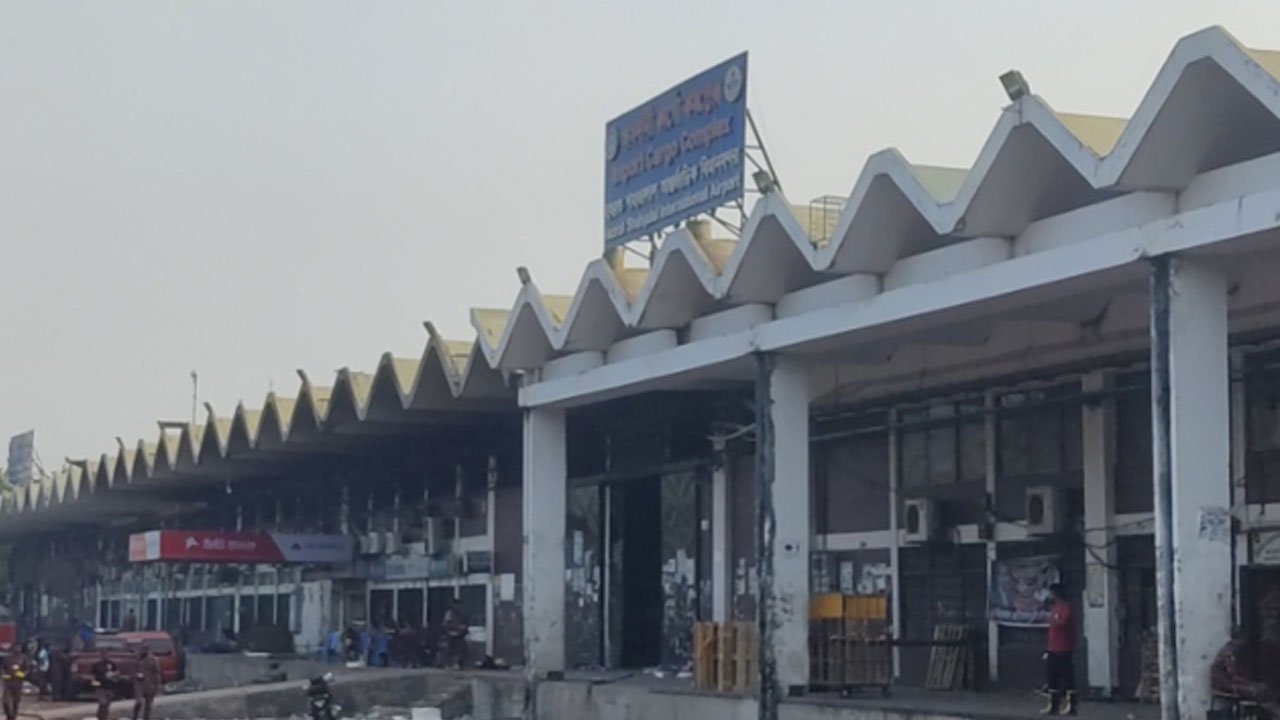 পুরোপুরি নিভল বিমানবন্দরের আগুন : ফায়ার সার্ভিস
