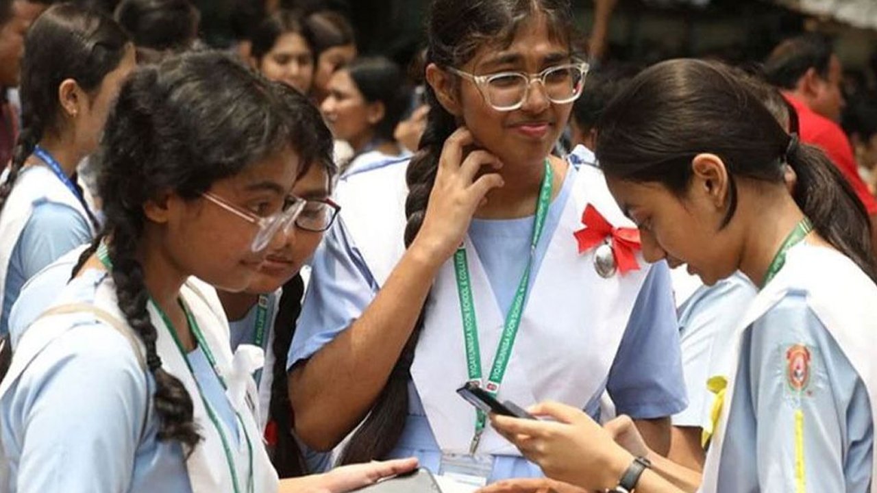 একাদশ শ্রেণিতে রেজিস্ট্রেশন শুরু ২ নভেম্বর একাদশ শ্রেণিতে রেজিস্ট্রেশন শুরু ২ নভেম্বর