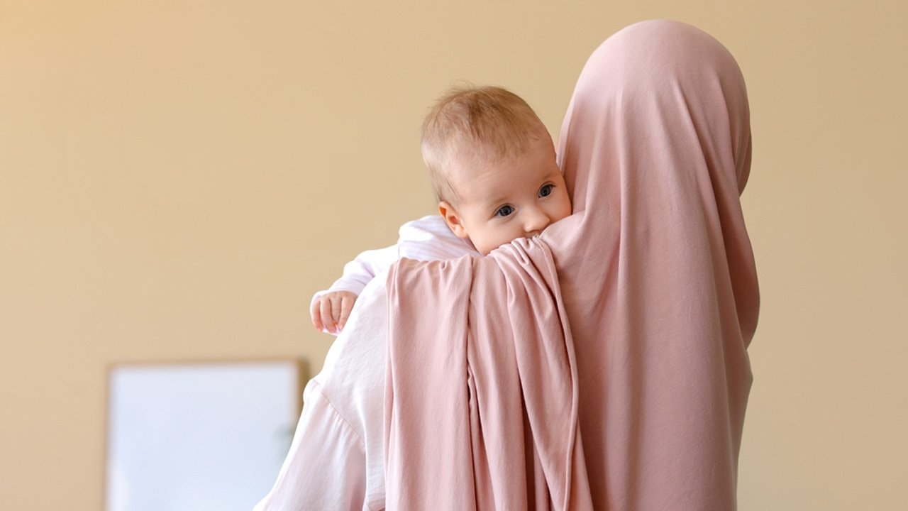 শিশুর ঠান্ডা লাগবে—এই ভয়ে মা তায়াম্মুম করতে পারবেন?