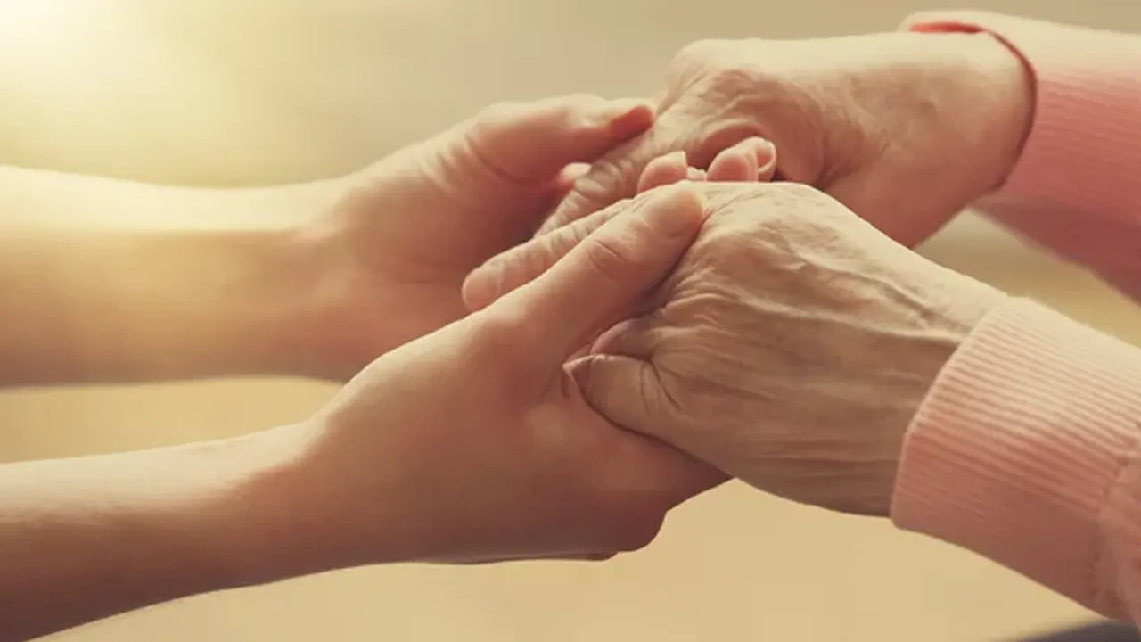 তরুণ রক্তে কি মিলবে বয়স কমার সূত্র, নতুন গবেষণা যা বলছে তরুণ রক্তে কি মিলবে বয়স কমার সূত্র, নতুন গবেষণা যা বলছে