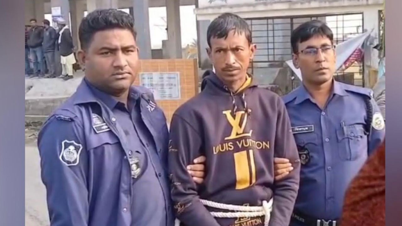 বাবার নির্দেশে চাচার হাতে খুন হয় আয়েশা, হত্যার আগে করা হয় ধর্ষণ