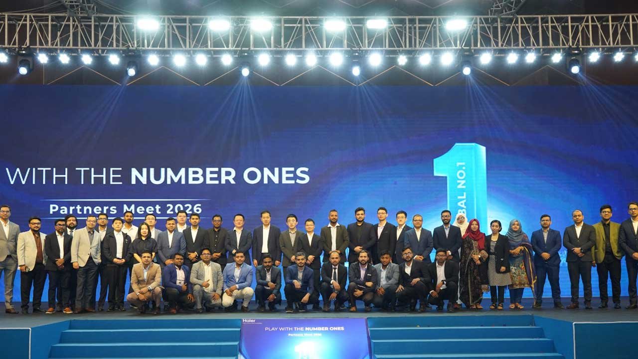 দেশে প্রথমবারের মতো উন্মোচিত হলো যুগান্তকারী সব প্রযুক্তিপণ্য দেশে প্রথমবারের মতো উন্মোচিত হলো যুগান্তকারী সব প্রযুক্তিপণ্য