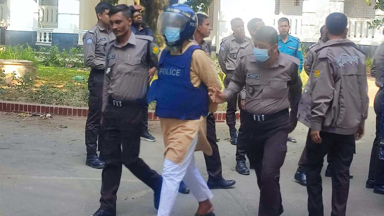 আশুলিয়ায় লাশ পোড়ানো মামলা : ট্রাইব্যুনালে হাজির করা হয়েছে ৮ আসামি আশুলিয়ায় লাশ পোড়ানো মামলা : ট্রাইব্যুনালে হাজির করা হয়েছে ৮ আসামি