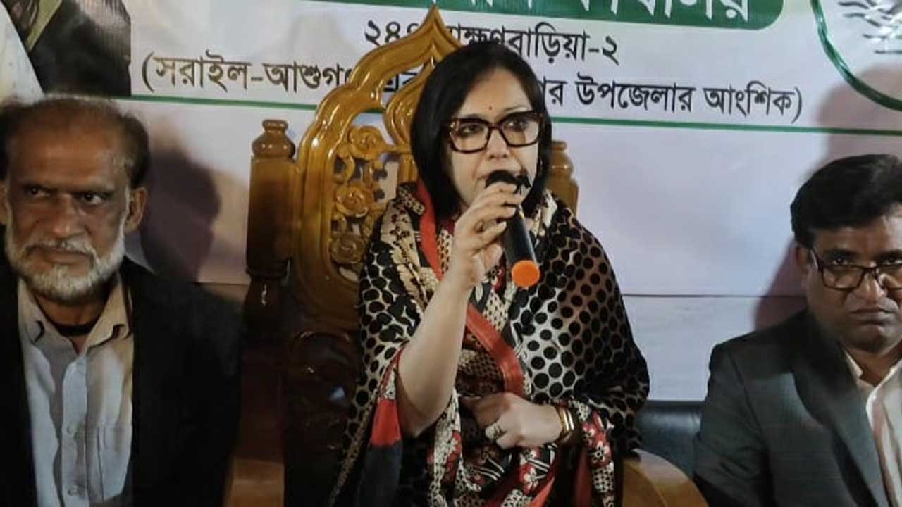 রুমিন ফারহানাকে জাতীয় পার্টির সমর্থন, কর্মীদের ভয় দেখানোর অভিযোগ