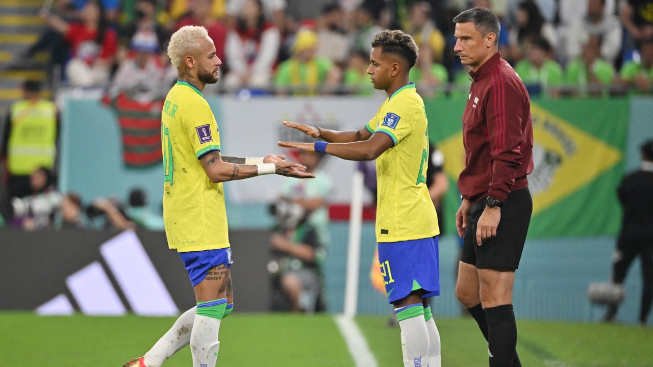 বিশ্বকাপ শেষ ব্রাজিল তারকার, নেইমারের আবেগঘন বার্তা