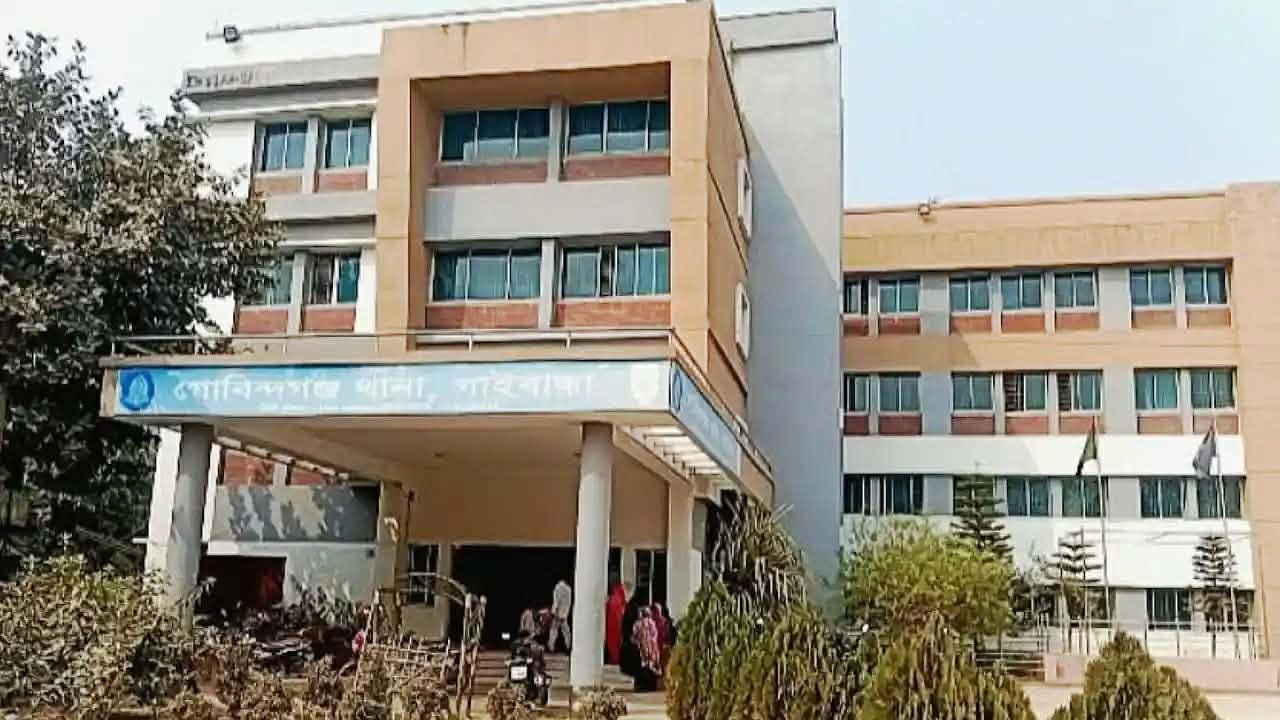 পুলিশ সেজে গাইবান্ধায় ইজিবাইক ছিনতাই, চালককে ফেলে গেল দিনাজপুরে