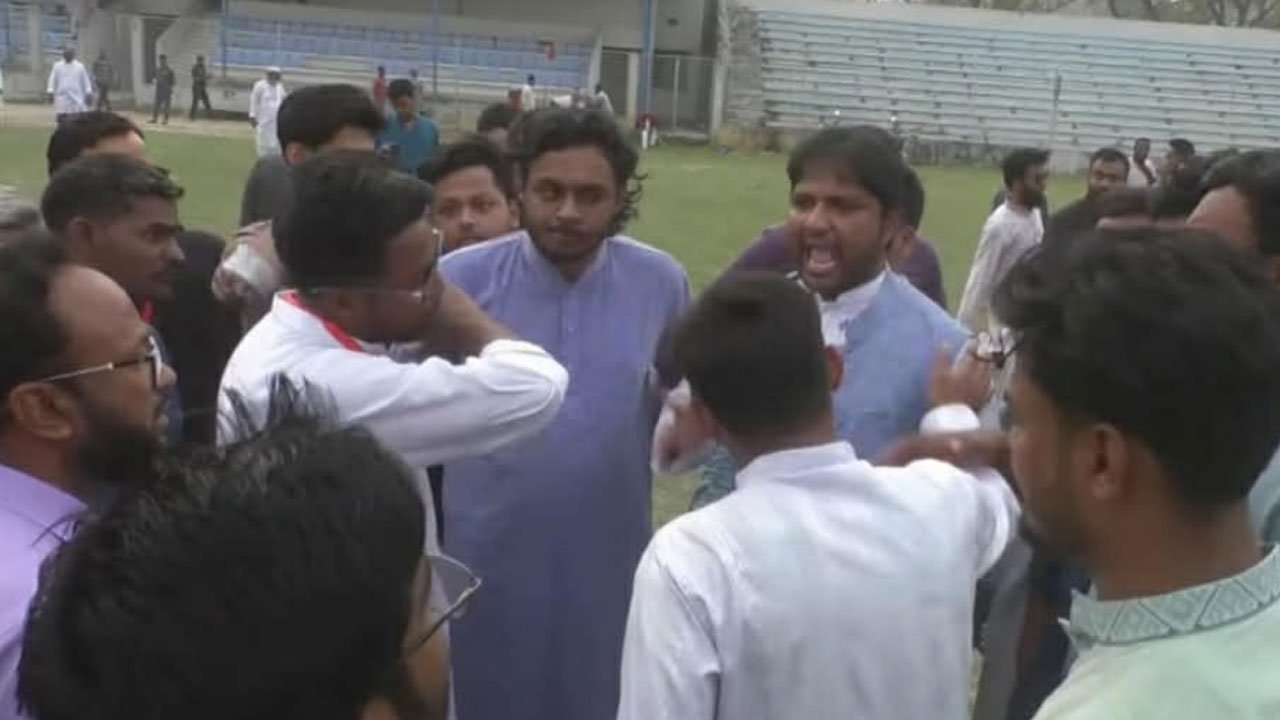 এনসিপির ইফতারে যুবশক্তির নেতাদের পেটাল ছাত্রশক্তির নেতারা, আহত ৫