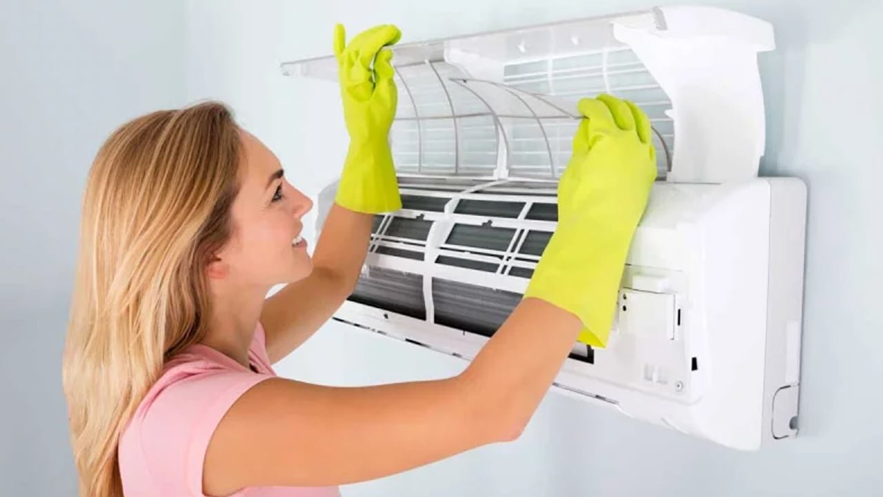 আপনার এসি হতে পারে ‘টাইম বম্ব’, প্রাণ বাঁচাতে মানুন ৪টি নিয়ম আপনার এসি হতে পারে ‘টাইম বম্ব’, প্রাণ বাঁচাতে মানুন ৪টি নিয়ম