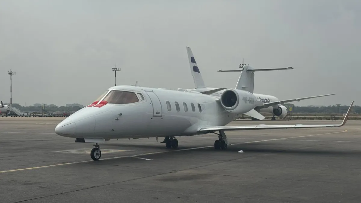 এয়ার অ্যাম্বুলেন্সে সিঙ্গাপুরের পথে মির্জা আব্বাস, দোয়া চাইলেন পরিবার