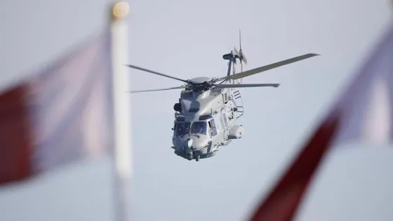 কাতারের সামরিক বাহিনীর হেলিকপ্টার বিধ্বস্ত