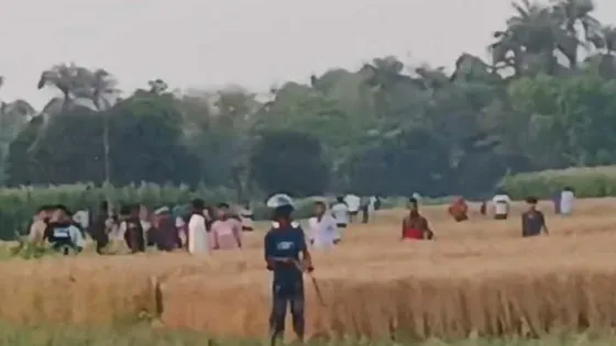 কুষ্টিয়ায় বোতলের ক্যাপ ছোড়া নিয়ে প্রতিপক্ষের হামলা, ৭ জন গুলিবিদ্ধ কুষ্টিয়ায় বোতলের ক্যাপ ছোড়া নিয়ে প্রতিপক্ষের হামলা, ৭ জন গুলিবিদ্ধ