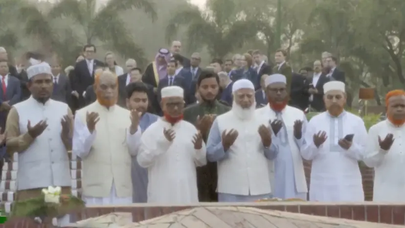 স্মৃতিসৌধে জামায়াত আমিরের শ্রদ্ধা স্মৃতিসৌধে জামায়াত আমিরের শ্রদ্ধা