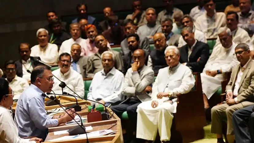 সংসদের কার্যক্রমে গতি আনতে প্রধানমন্ত্রীর সভাপতিত্বে বৈঠক সংসদের কার্যক্রমে গতি আনতে প্রধানমন্ত্রীর সভাপতিত্বে বৈঠক