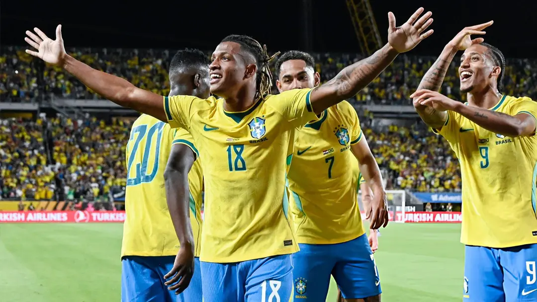 ক্রোয়েশিয়ার জালে ব্রাজিলের তিন গোল ক্রোয়েশিয়ার জালে ব্রাজিলের তিন গোল