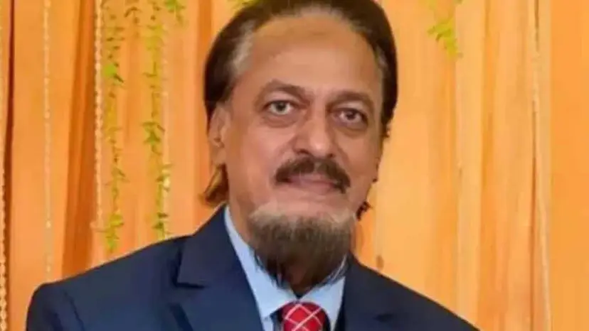 ট্রাইব্যুনাল চেয়ারম্যানের হ্যাক হওয়া ফেসবুক-হোয়াটসঅ্যাপ উদ্ধার