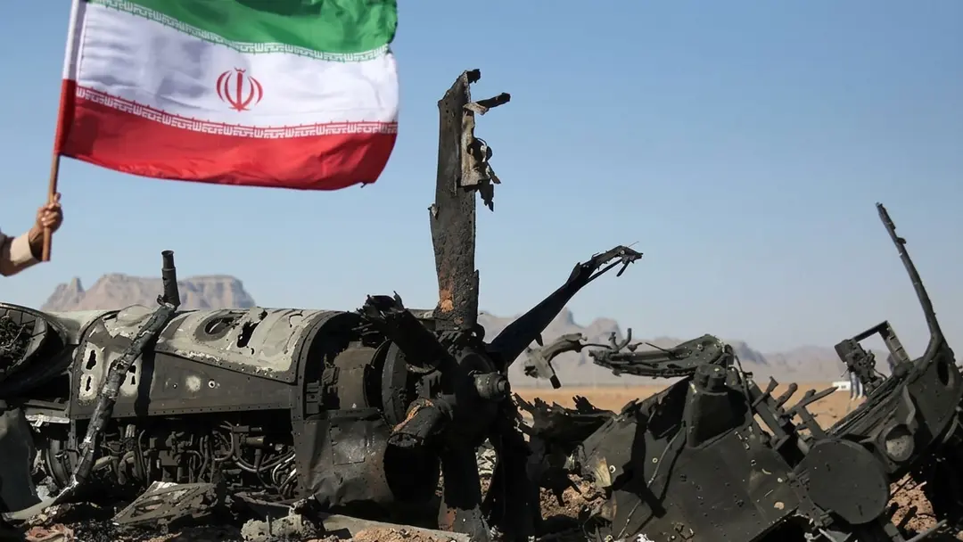 যুক্তরাষ্ট্র কেন নিজের বিমান নিজেই ধ্বংস করল?