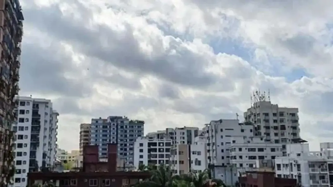 শুষ্ক আবহাওয়ায় বাড়তে পারে ঢাকার তাপমাত্রা, গরমে অস্বস্তি বাড়ার শঙ্কা