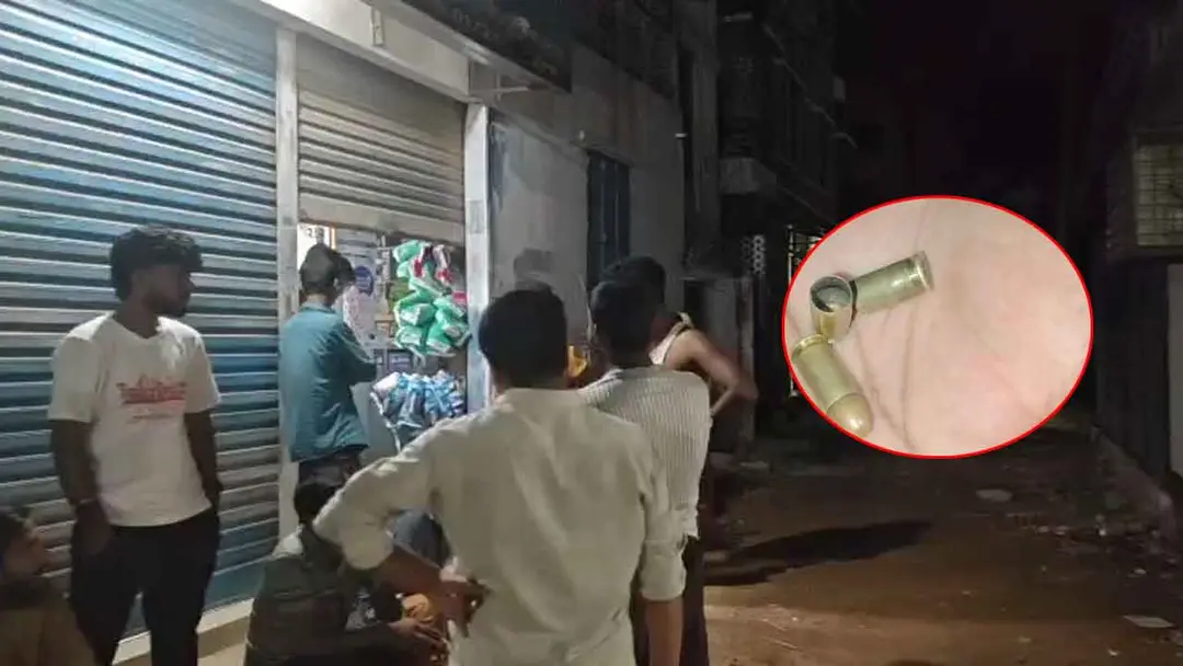 সাভারে বিএনপি অফিসে দুর্বৃত্তদের হামলা ও গুলি সাভারে বিএনপি অফিসে দুর্বৃত্তদের হামলা ও গুলি