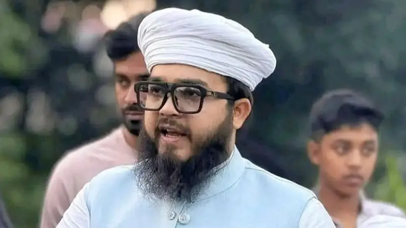 মহানবী (সা.) নিয়ে কটুক্তিকারীর ফাঁসির বিধান রেখে আইন চান হানজালা