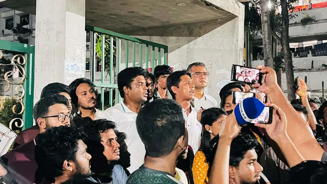 গুপ্ত রাজনীতি না ছাড়লে কঠোর প্রতিরোধ : জাবি ছাত্রদল