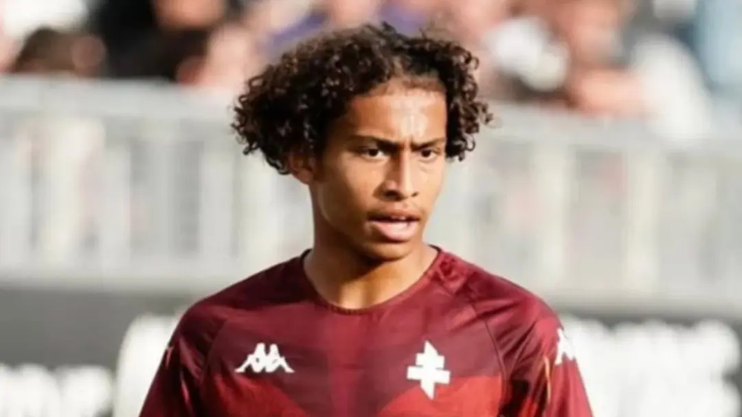 আগুনে ৩০ শতাংশ পুড়েও পেশাদার ফুটবলে ফিরলেন সান্তোস