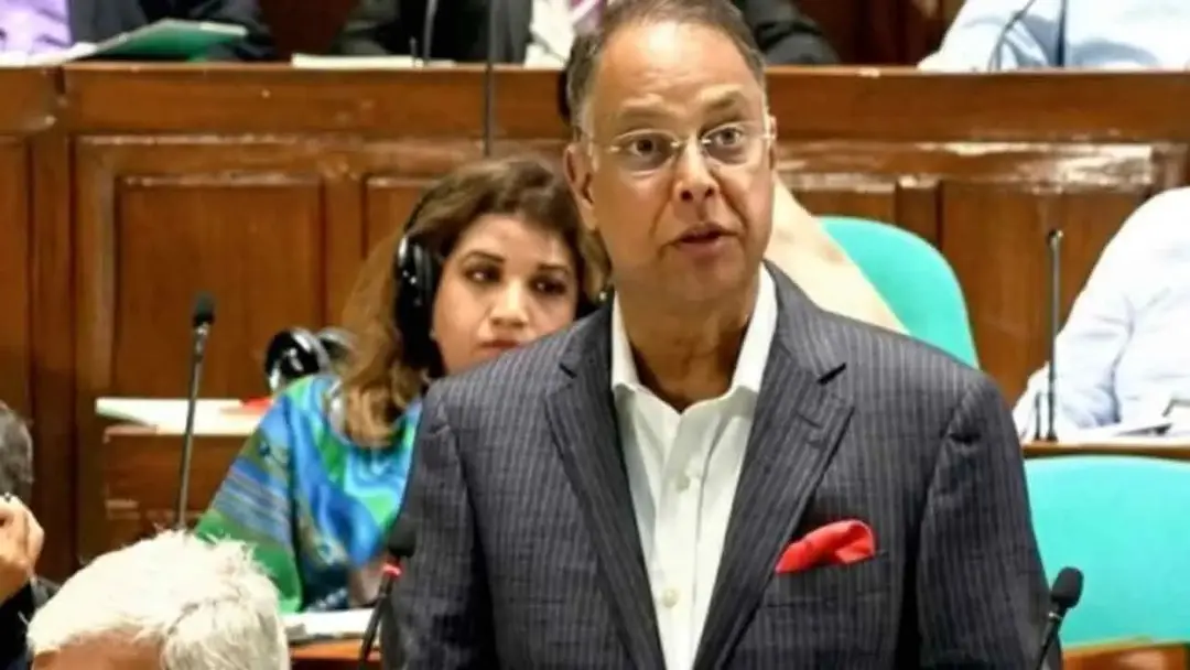 জ্বালানি সংকট নেই, অসাধু চক্র কৃত্রিম লাইনে বাজার অস্থির করছে