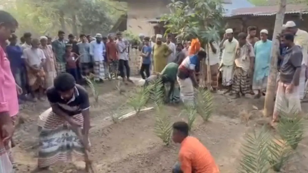 একসঙ্গে গলা কেটে হত্যা, পাশাপাশি একই পরিবারের চারজনের দাফন