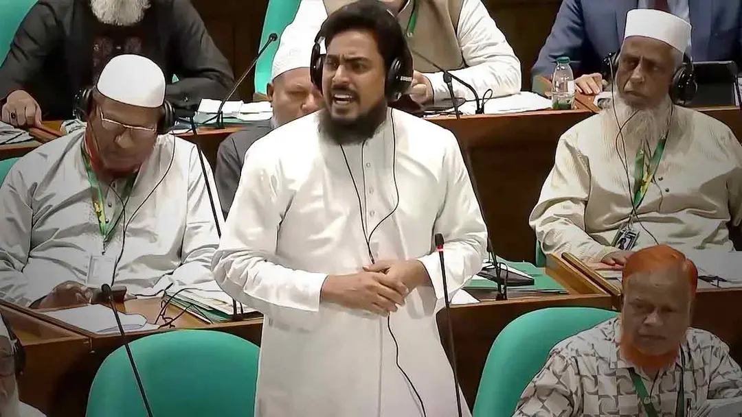 হাসিনাকে হটিয়েছি ঠিকই, কিন্তু ফ্যাসিবাদী ব্যবস্থা রয়ে গেছে