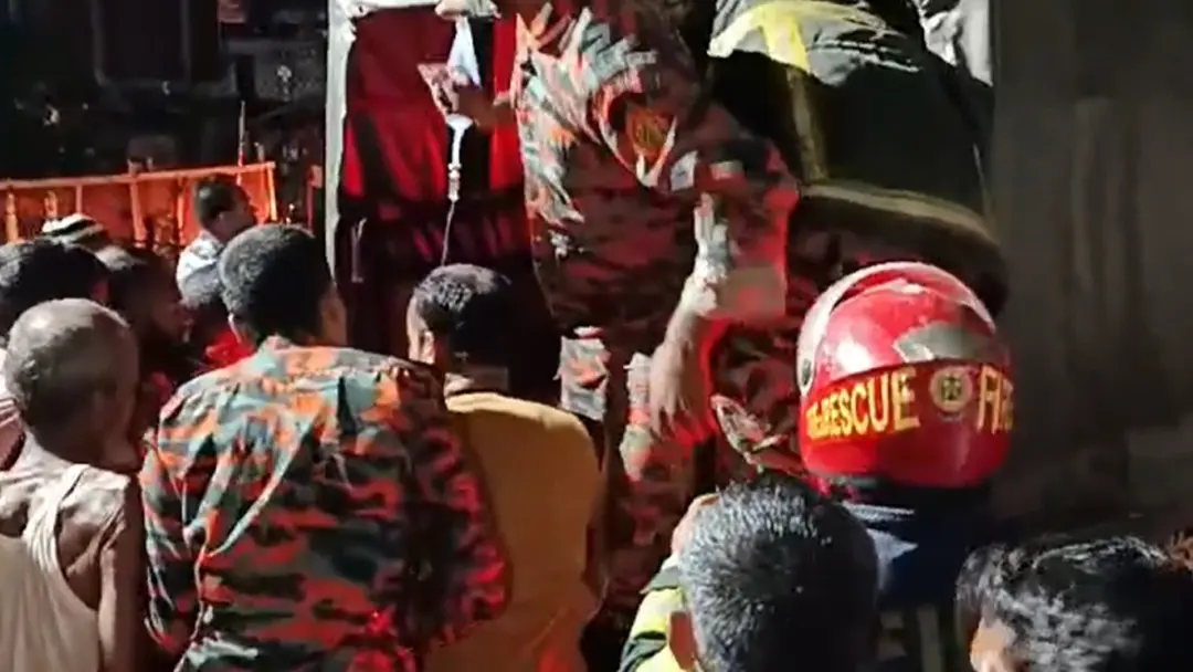 কুড়িগ্রামে ট্রাক-মাইক্রোবাস সংঘর্ষে নিহত ৩, আহত ১৩