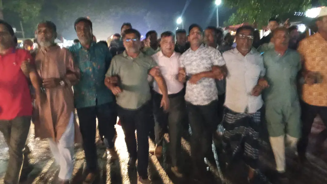 মির্জা ফখরুলকে ধন্যবাদ জানিয়ে মিষ্টি বিতরণ ও আনন্দ মিছিল