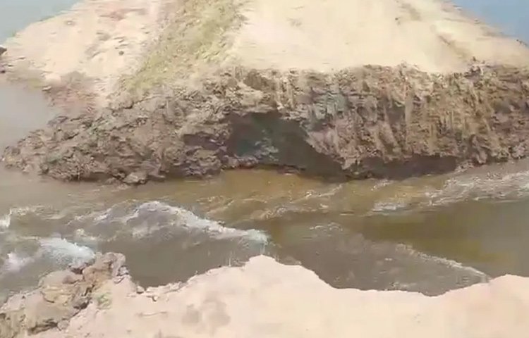 রক্ষা পেল ছায়ার হাওর