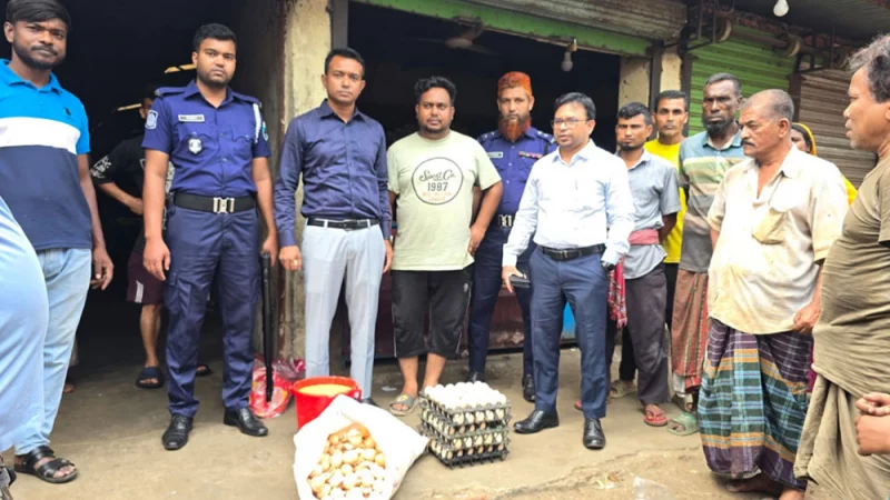 বগুড়ায় বেকারির খাবারে হ্যাচিং ডিম ব্যবহার, ব্যবসায়ীকে জরিমানা 