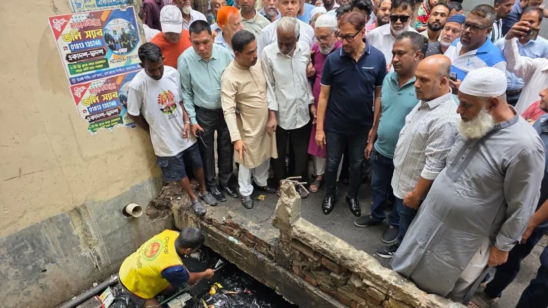যত্রতত্র ময়লা ফেললে কঠোর ব্যবস্থা : চসিক মেয়র