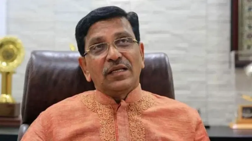 হানিফসহ চারজনের বিরুদ্ধে প্রথম দিনের যুক্তিতর্ক শেষ, ফের মঙ্গলবার হানিফসহ চারজনের বিরুদ্ধে প্রথম দিনের যুক্তিতর্ক শেষ, ফের মঙ্গলবার