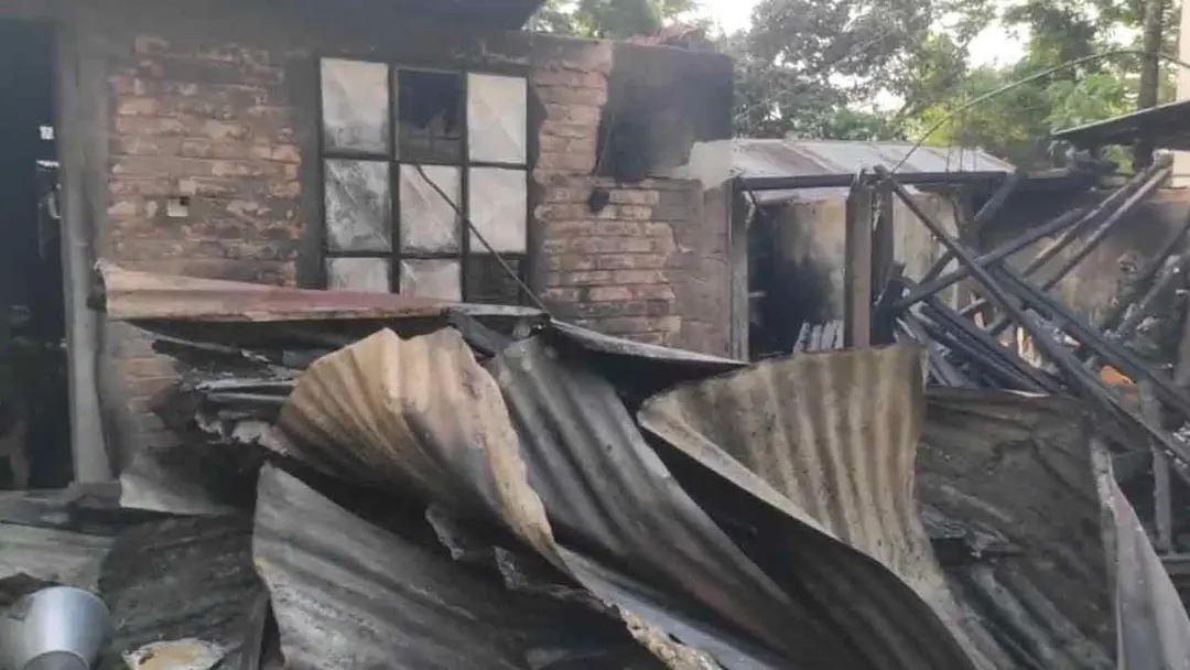 রাউজানে অগ্নিকাণ্ডে ৫ বসতঘর পুড়ে ছাই