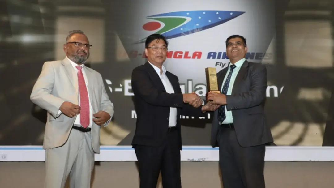 বেস্ট ডোমেস্টিক এয়ারলাইন্স পুরস্কার পেলো ইউএস-বাংলা