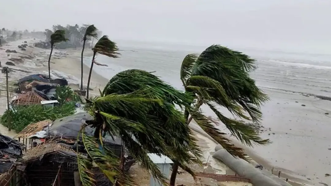 দেশের ১০ অঞ্চলে ৪৫-৬০ কিলোমিটার বেগে ঝোড়ো হাওয়ার শঙ্কা দেশের ১০ অঞ্চলে ৪৫-৬০ কিলোমিটার বেগে ঝোড়ো হাওয়ার শঙ্কা