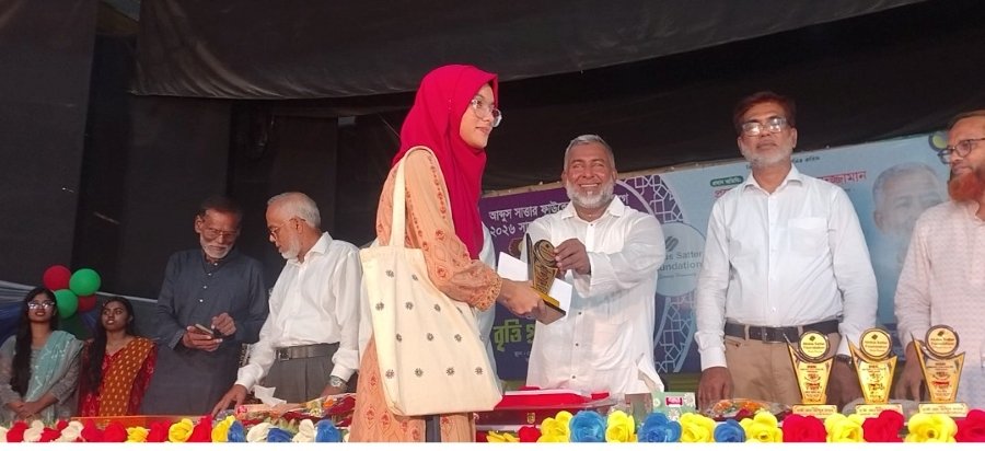 সিরাজগঞ্জে জিপিএ-৫ পাওয়া শিক্ষার্থীদের সংবর্ধনা ও বৃত্তি